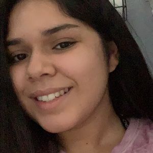 Meet your Posher, Noemi